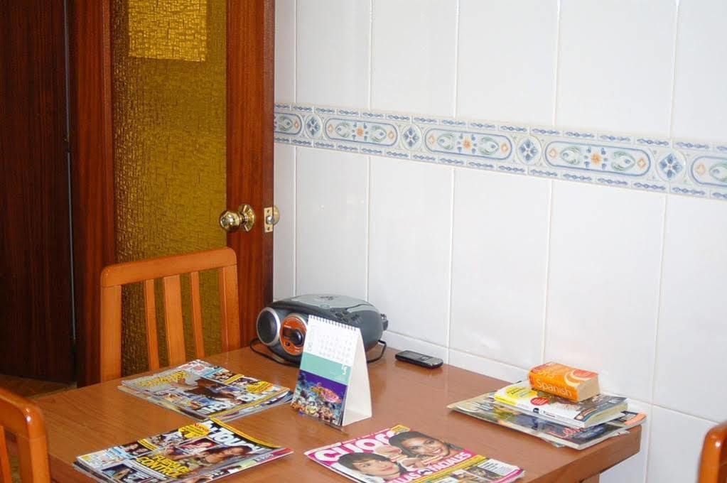 Pension Cinco Villas Logroño Esterno foto