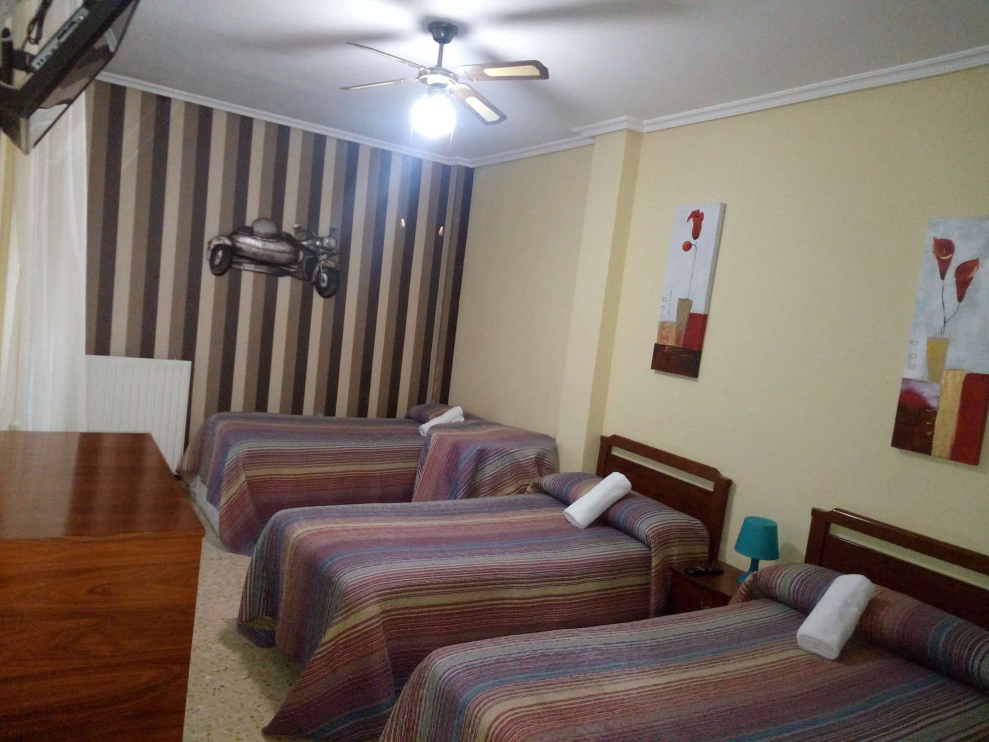 Pension Cinco Villas Logroño Esterno foto