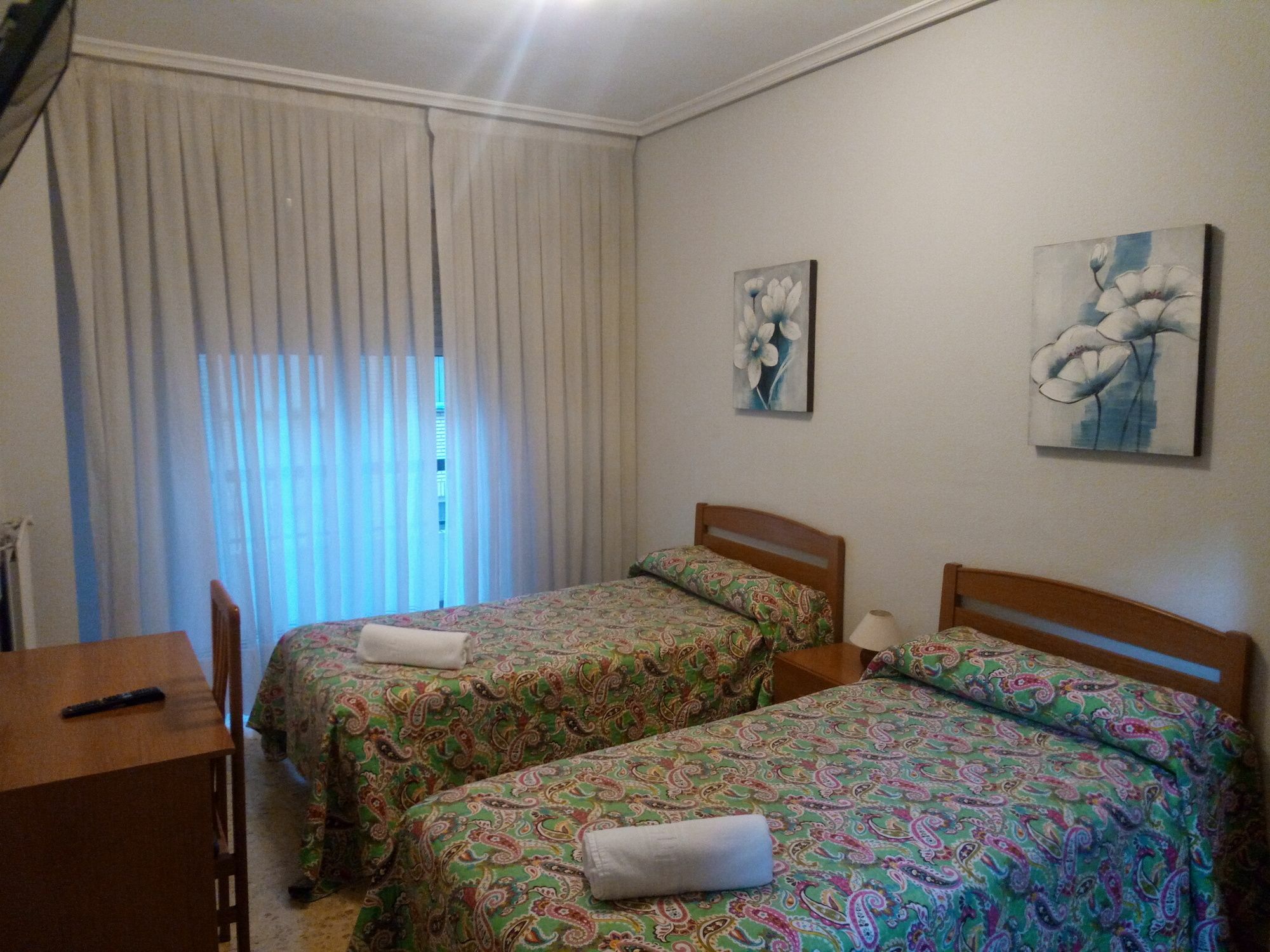 Pension Cinco Villas Logroño Esterno foto